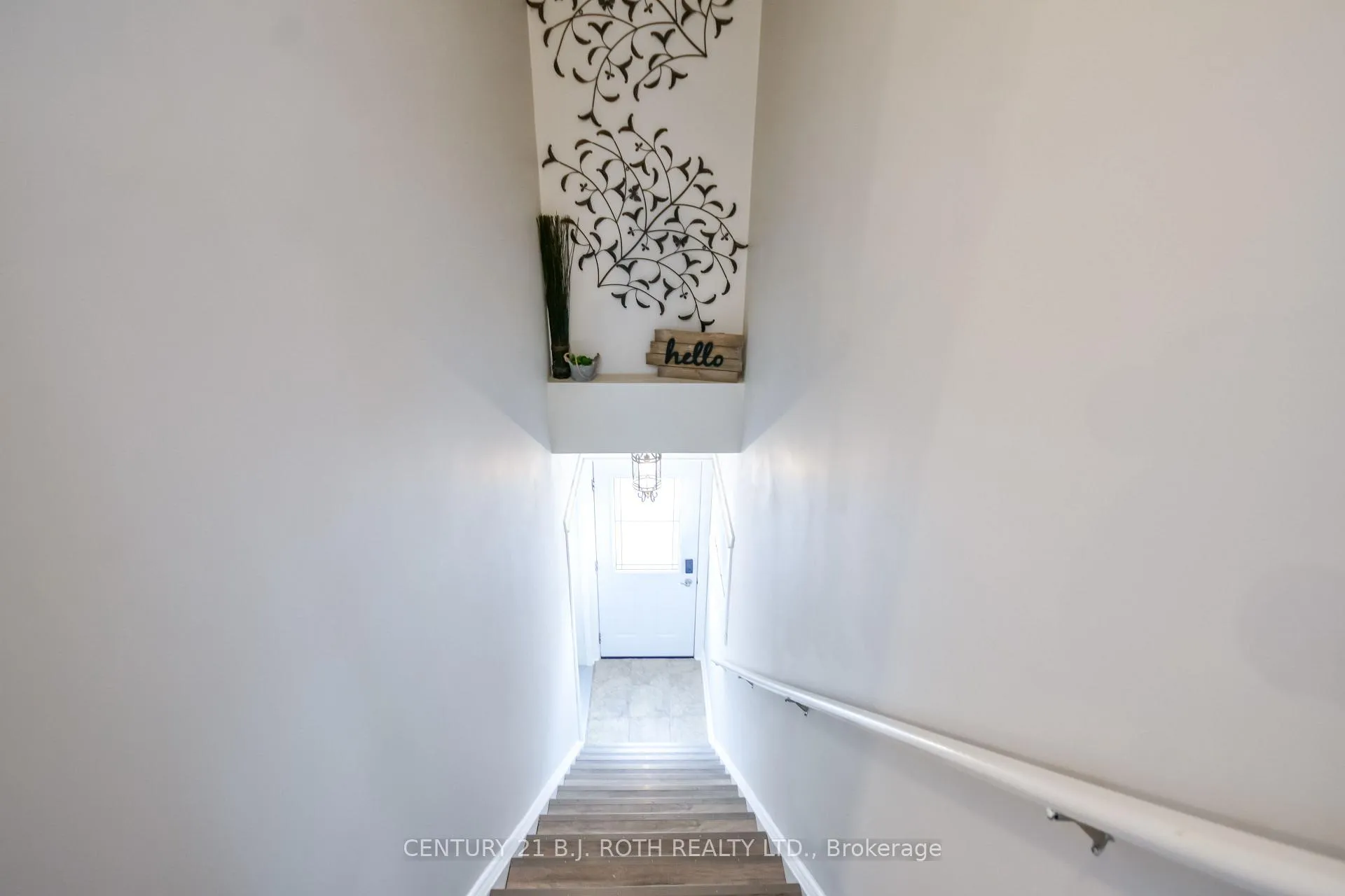 Photo 42 of 684 Park Road, Innisfil, Alcona — HOMEH