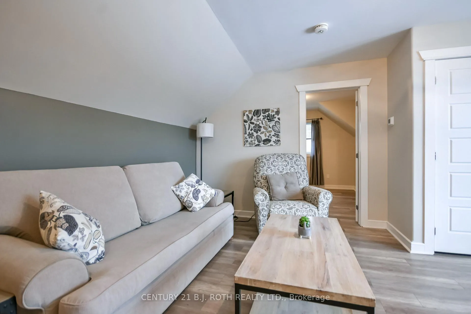Photo 44 of 684 Park Road, Innisfil, Alcona — HOMEH