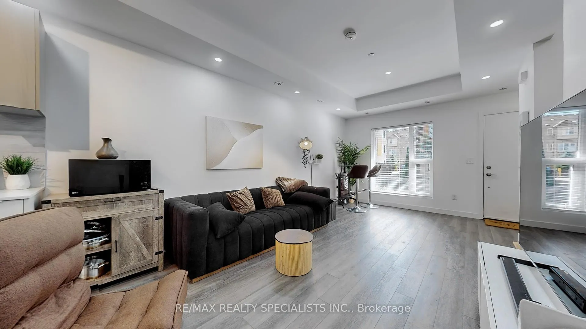 Photo 4 of Unit 28, 200 Malta Avenue, Brampton, Fletcher's Creek South — HOMEH