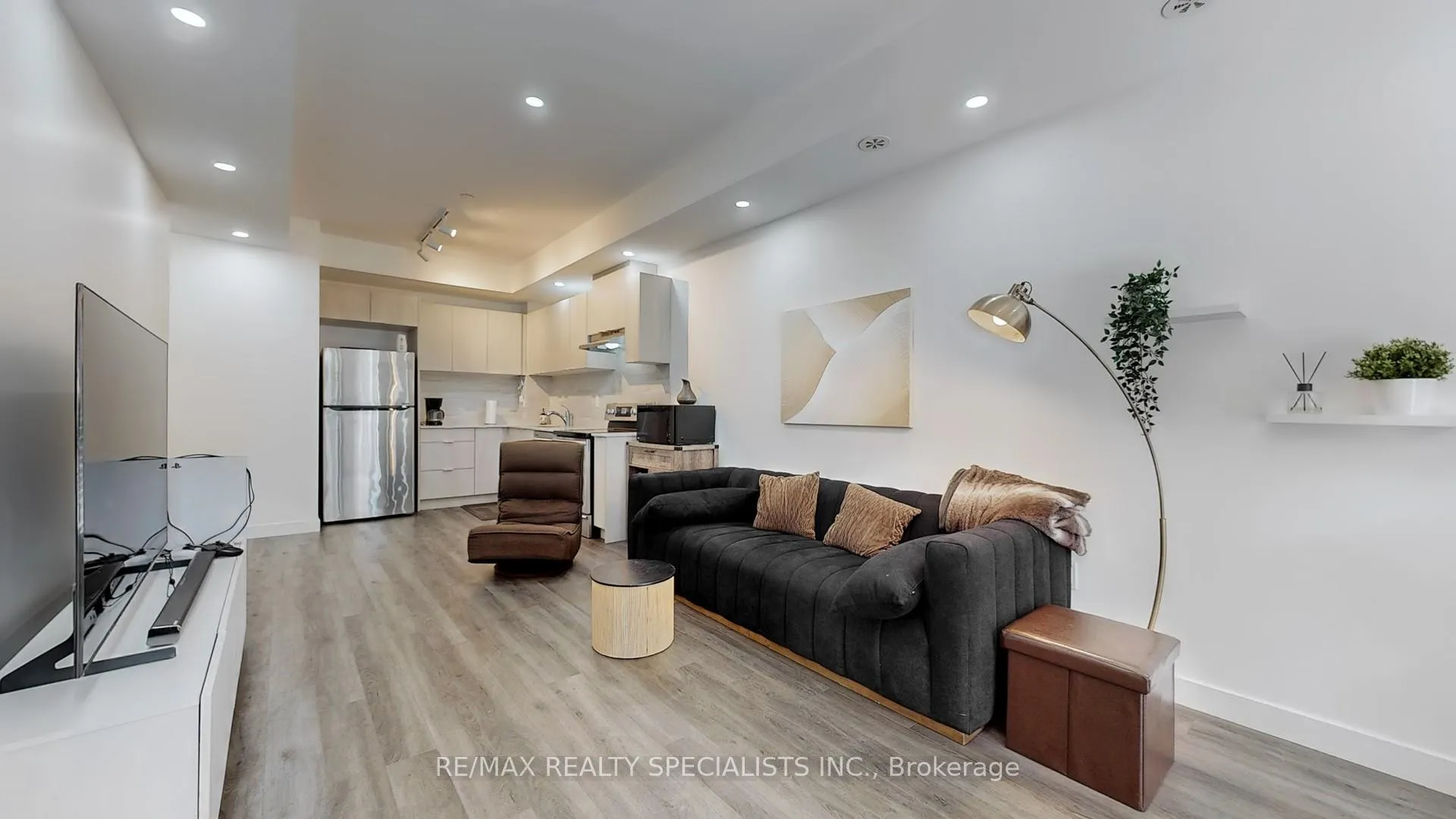 Photo 8 of Unit 28, 200 Malta Avenue, Brampton, Fletcher's Creek South — HOMEH