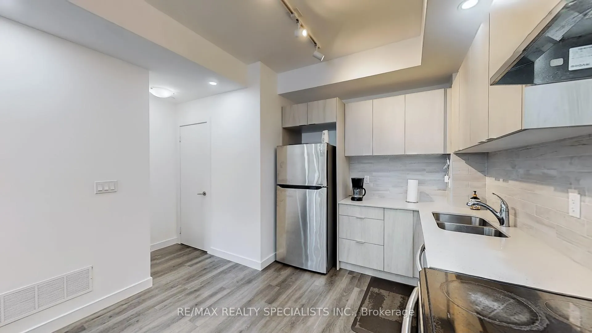Photo 13 of Unit 28, 200 Malta Avenue, Brampton, Fletcher's Creek South — HOMEH