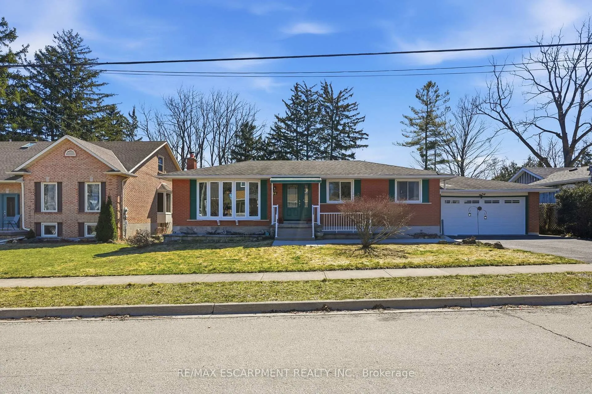 Photo 1 of 54 Nelson Street, Hamilton, Waterdown — HOMEH