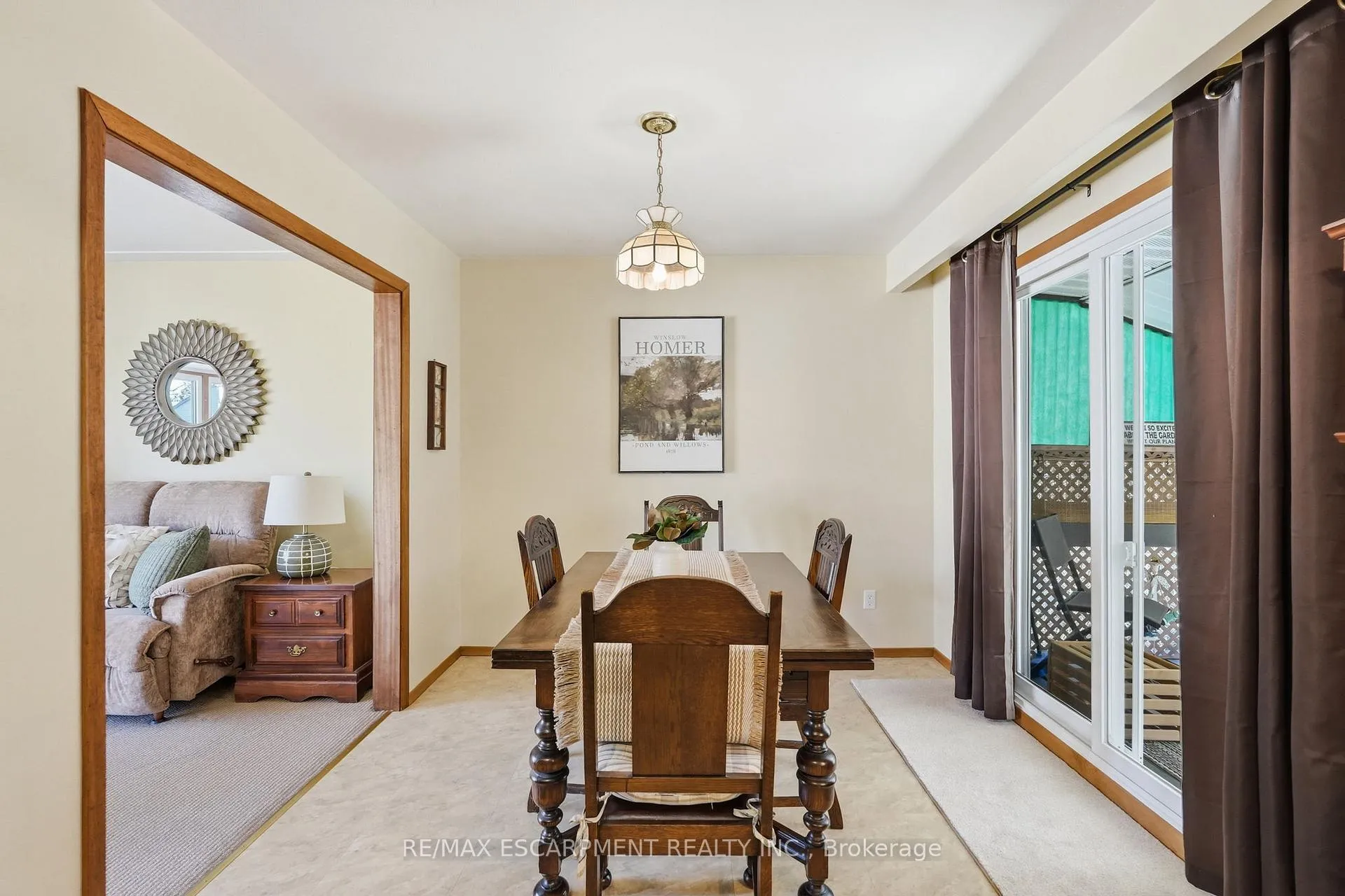 Photo 13 of 54 Nelson Street, Hamilton, Waterdown — HOMEH