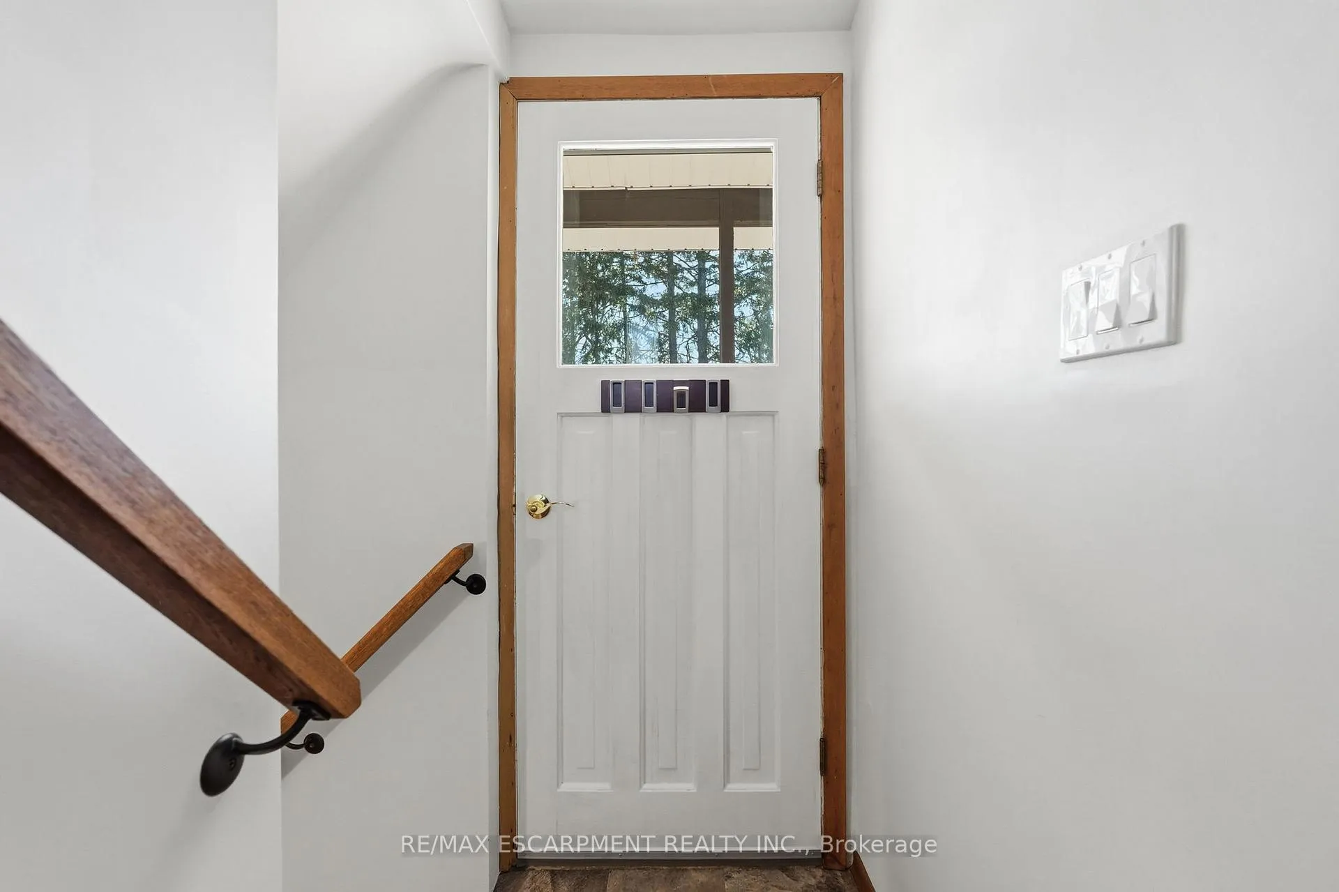 Photo 30 of 54 Nelson Street, Hamilton, Waterdown — HOMEH