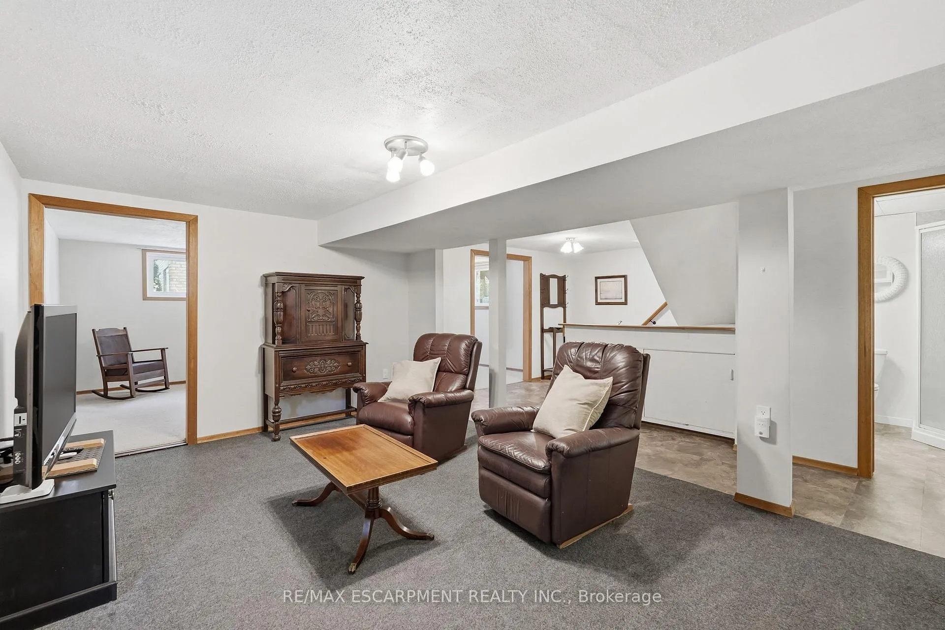Photo 35 of 54 Nelson Street, Hamilton, Waterdown — HOMEH