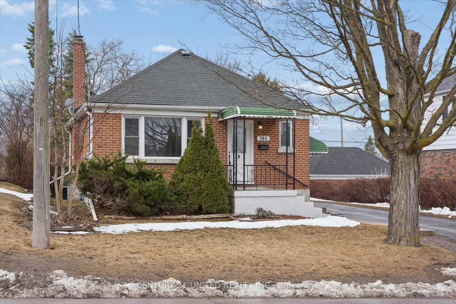 Photo 1 of 785 Brunswick Avenue, Peterborough, Otonabee Ward 1 — HOMEH