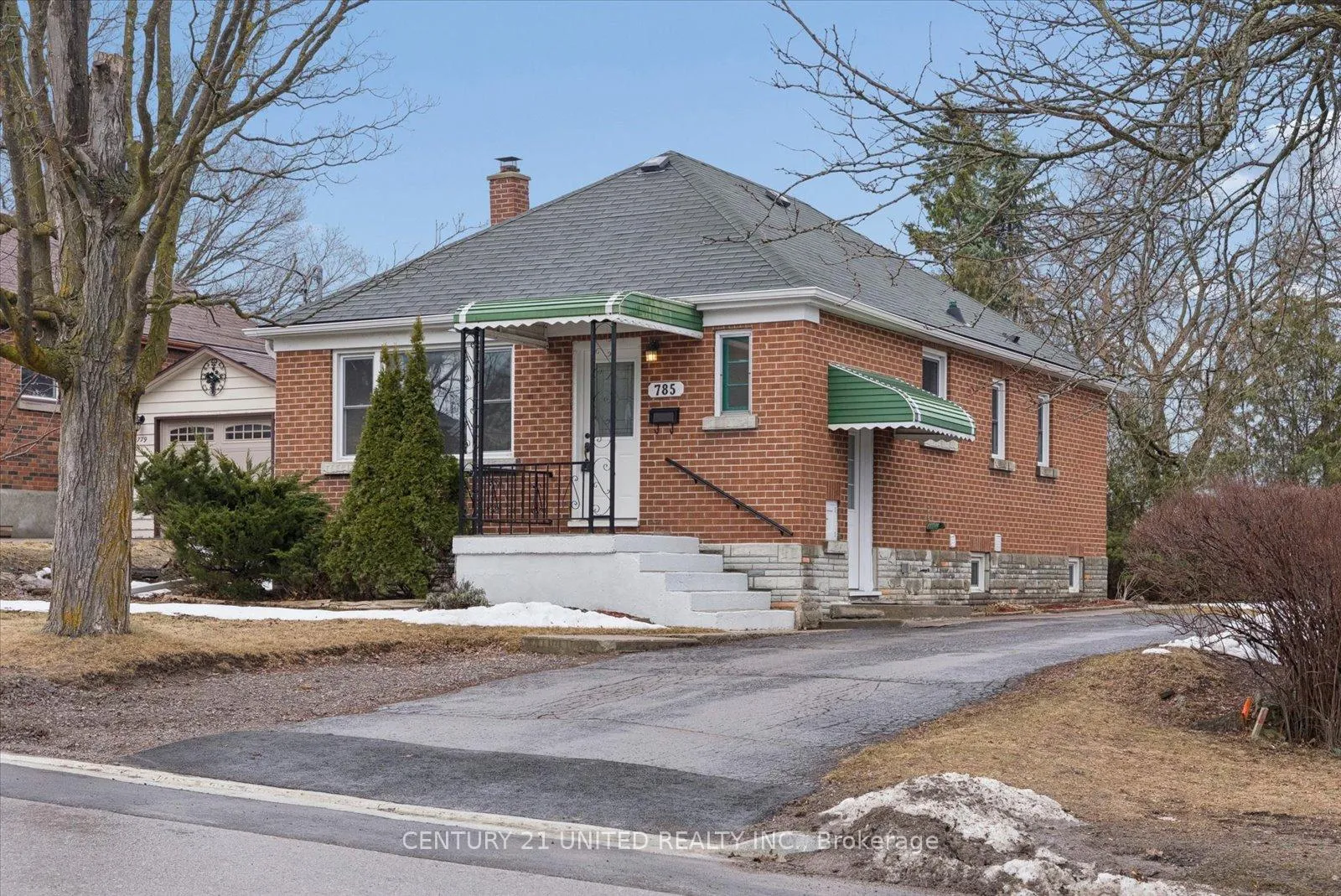 Photo 4 of 785 Brunswick Avenue, Peterborough, Otonabee Ward 1 — HOMEH