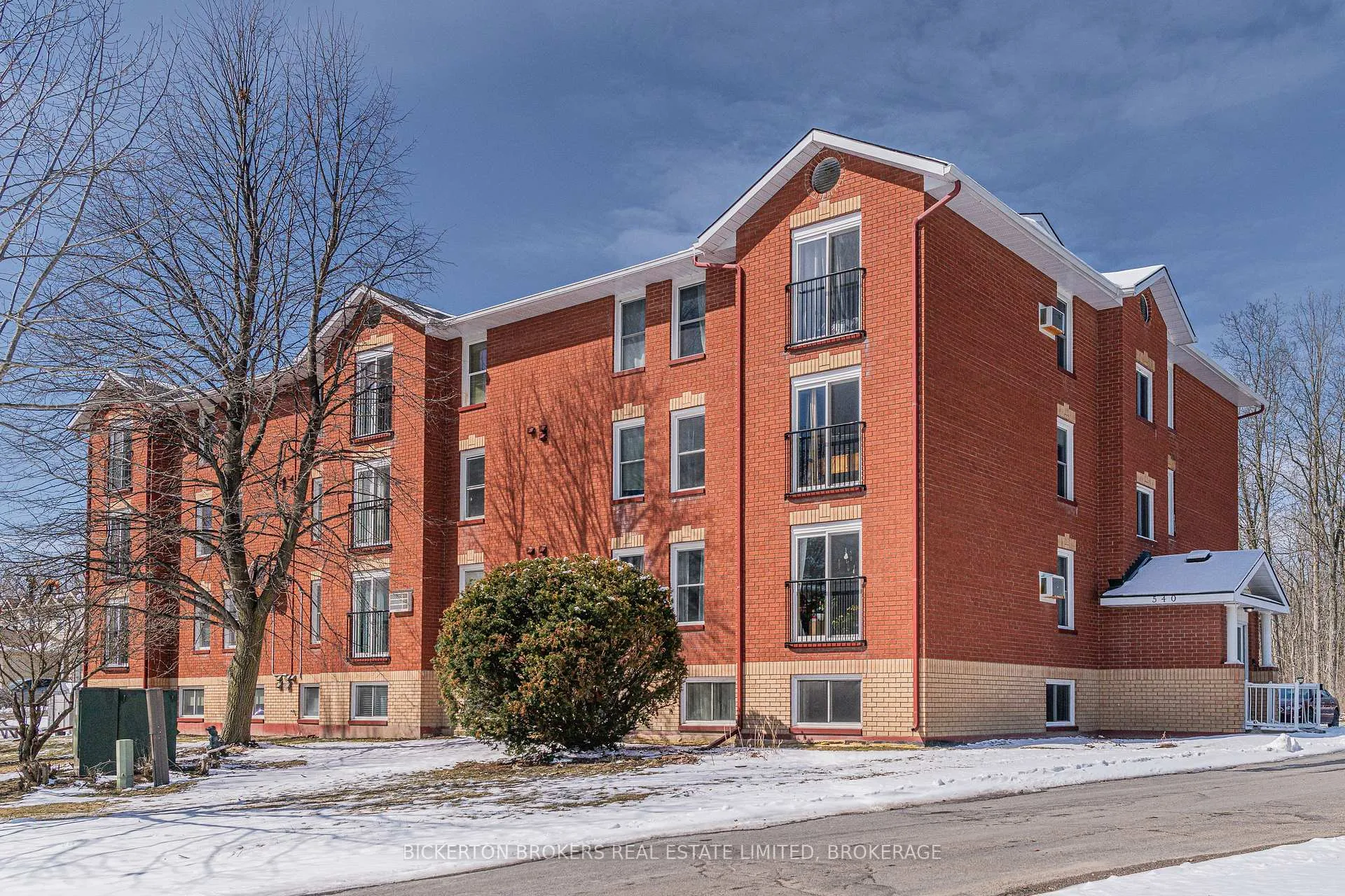Photo 2 of Unit 102, 540 Talbot Place, Gananoque — HOMEH