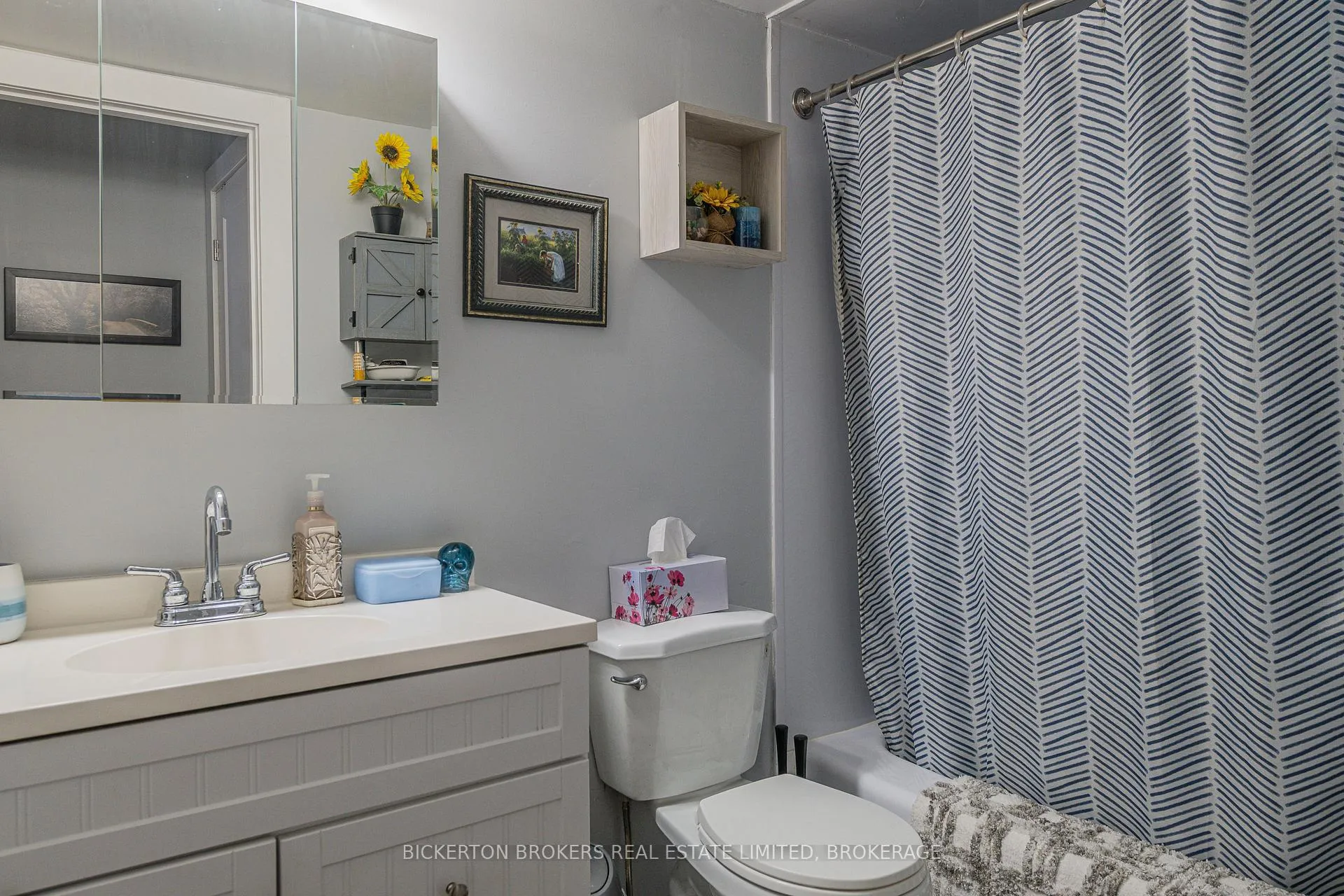 Photo 17 of Unit 102, 540 Talbot Place, Gananoque — HOMEH