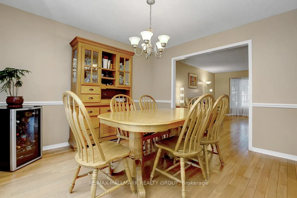 Photo 12 of 1692 Caminiti Crescent, Ottawa, Fallingbrook/Pineridge — HOMEH