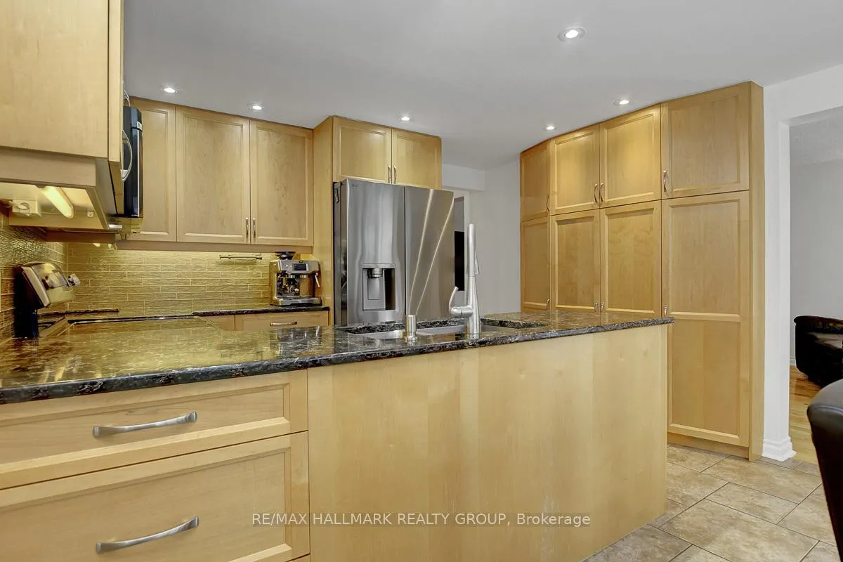 Photo 16 of 1692 Caminiti Crescent, Ottawa, Fallingbrook/Pineridge — HOMEH
