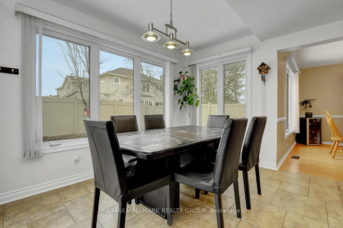 Photo 18 of 1692 Caminiti Crescent, Ottawa, Fallingbrook/Pineridge — HOMEH