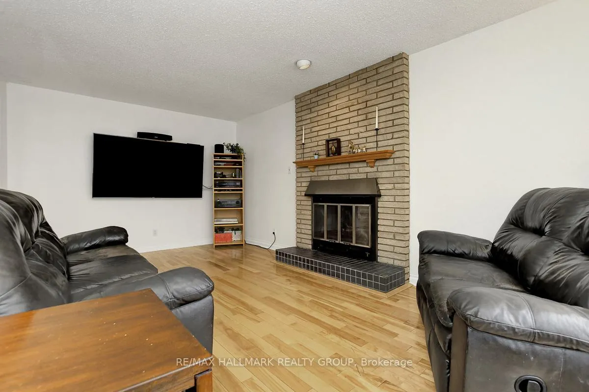 Photo 20 of 1692 Caminiti Crescent, Ottawa, Fallingbrook/Pineridge — HOMEH