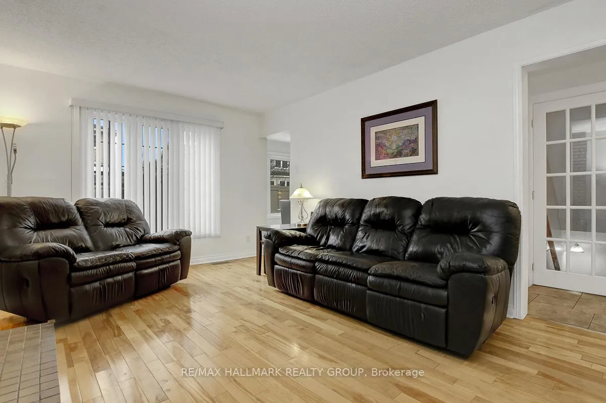 Photo 22 of 1692 Caminiti Crescent, Ottawa, Fallingbrook/Pineridge — HOMEH
