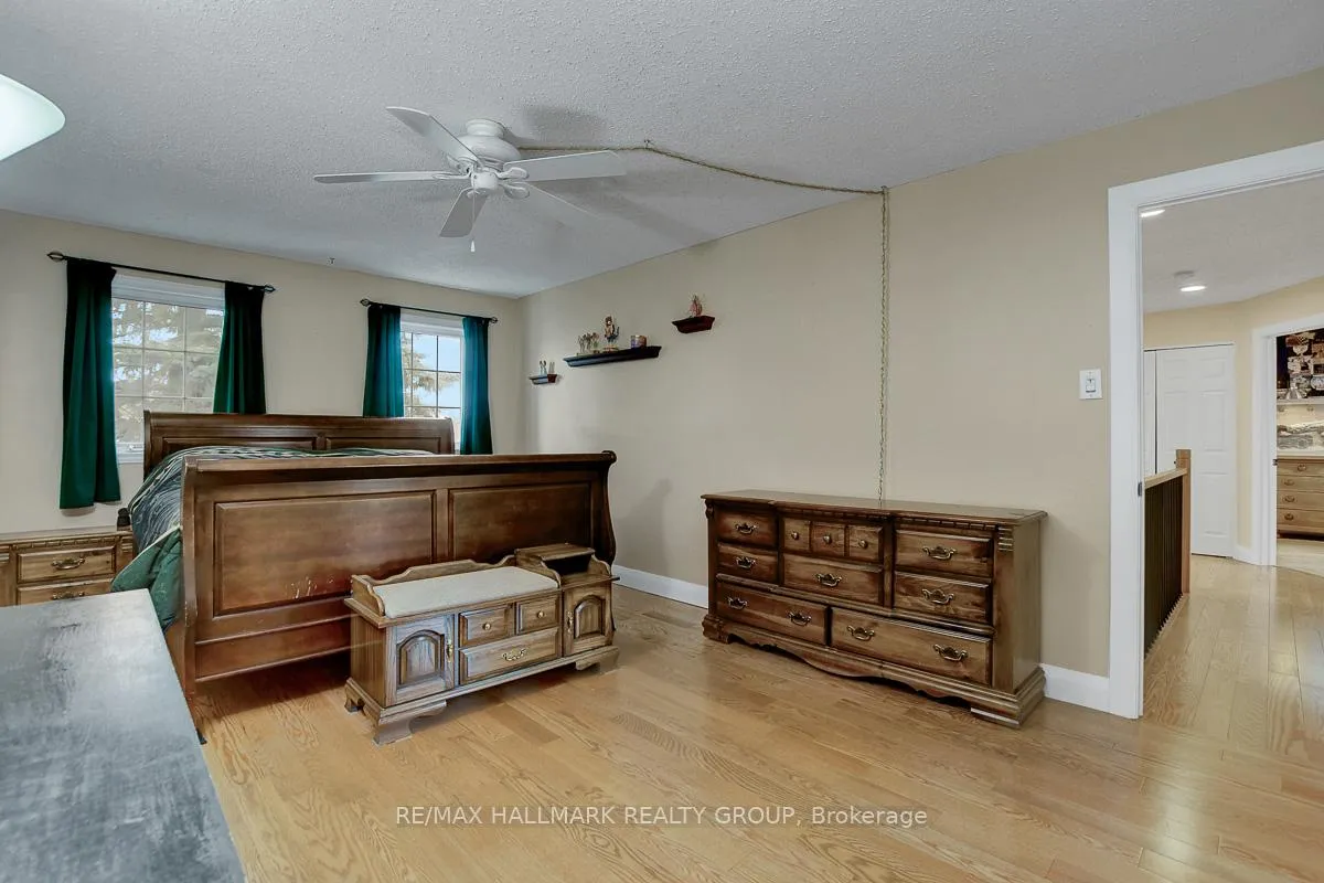 Photo 25 of 1692 Caminiti Crescent, Ottawa, Fallingbrook/Pineridge — HOMEH