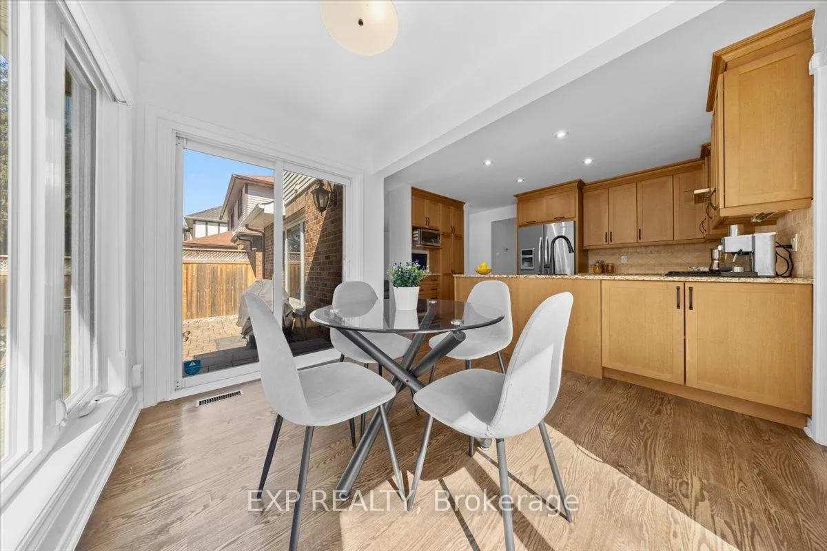 Photo 14 of 25 Cullen Court, Ottawa, Manordale — HOMEH