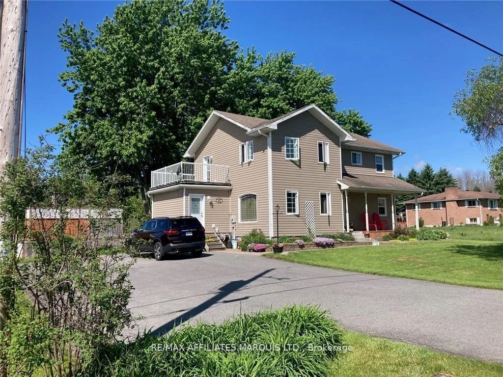 Photo 3 of 10 Coyle Drive, South Dundas, South Dundas (Williamsburgh) Twp — HOMEH