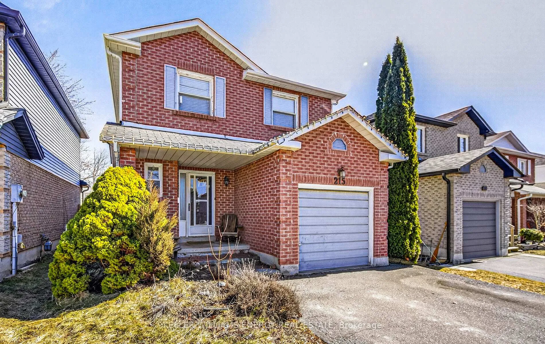 Photo 2 of 215 Sagebrush Street, Oshawa, McLaughlin — HOMEH