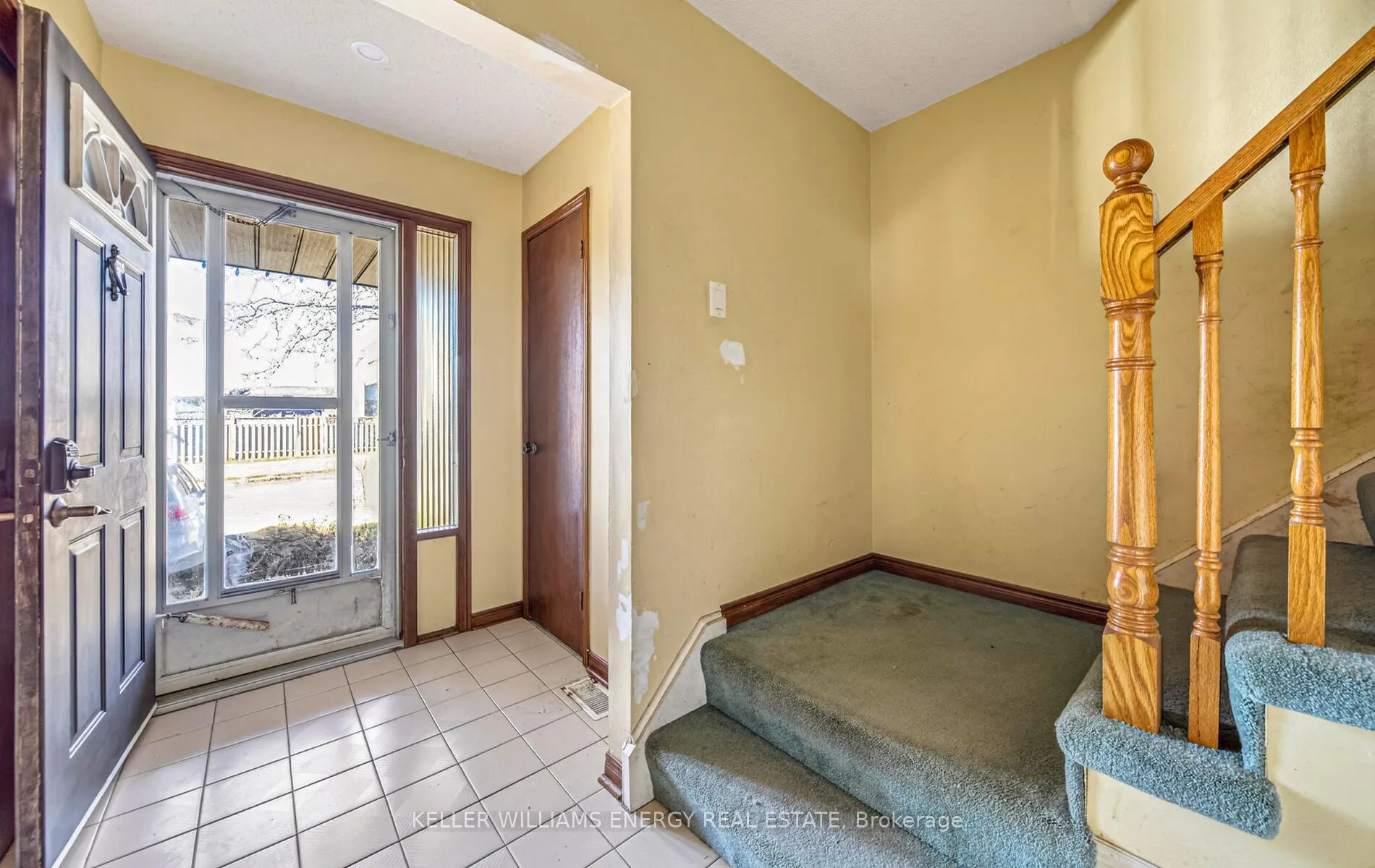 Photo 6 of 215 Sagebrush Street, Oshawa, McLaughlin — HOMEH