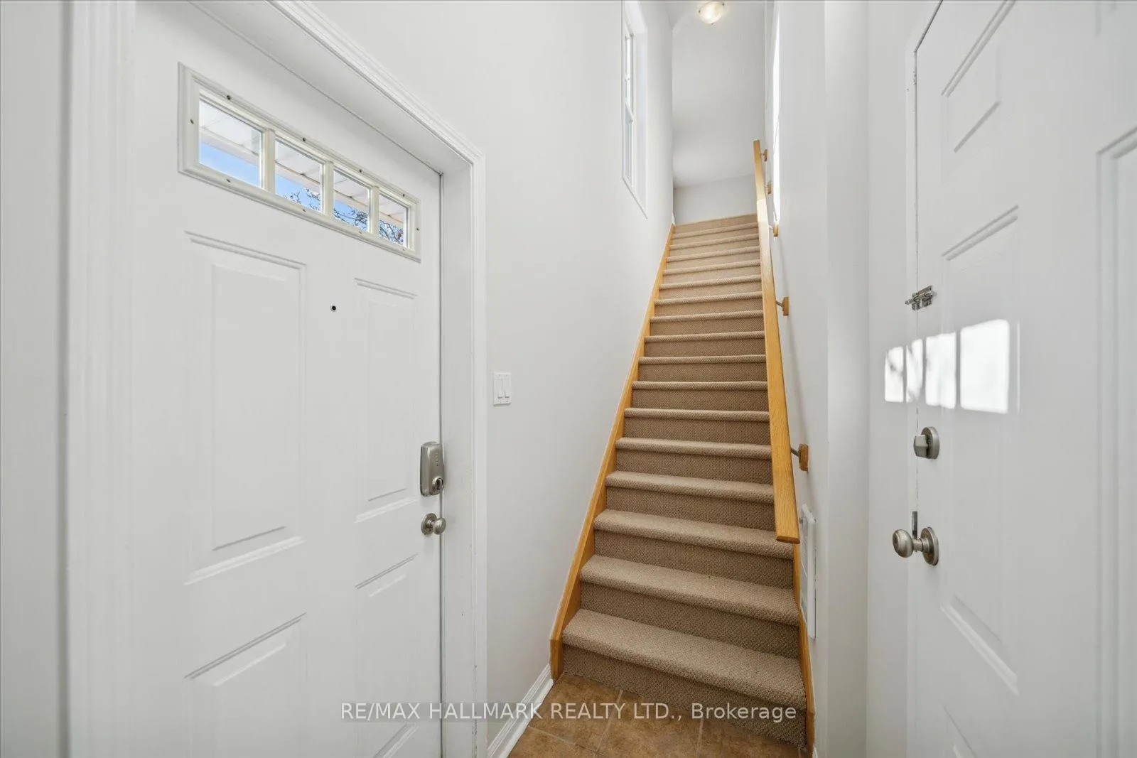 Photo 4 of Unit 1, 2740 Bur Oak Avenue, Markham, Cornell — HOMEH