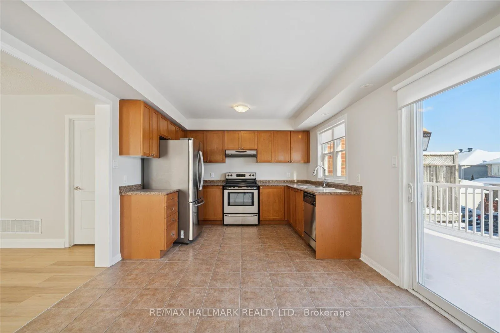 Photo 11 of Unit 1, 2740 Bur Oak Avenue, Markham, Cornell — HOMEH