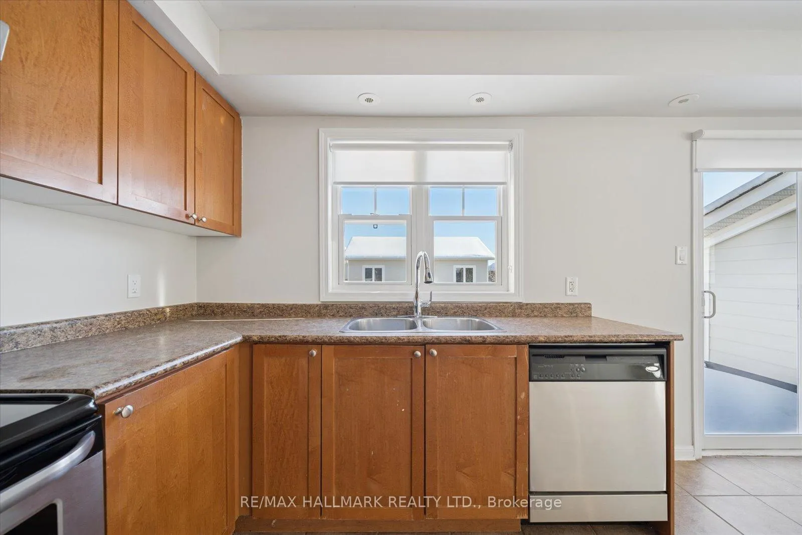 Photo 15 of Unit 1, 2740 Bur Oak Avenue, Markham, Cornell — HOMEH