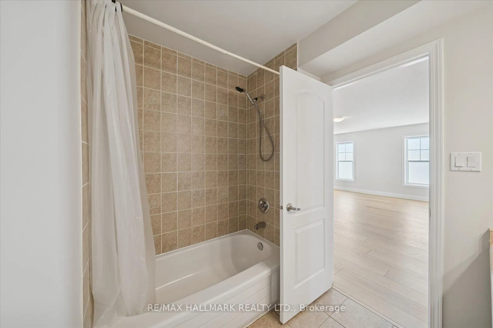 Photo 27 of Unit 1, 2740 Bur Oak Avenue, Markham, Cornell — HOMEH