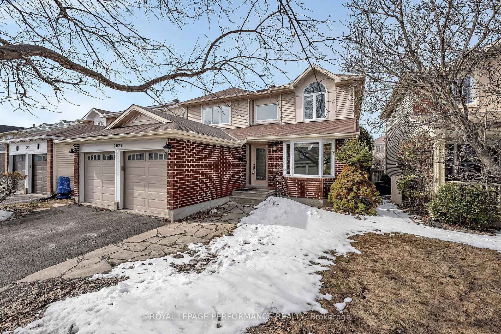 Front of 2023 Rolling Brook Drive