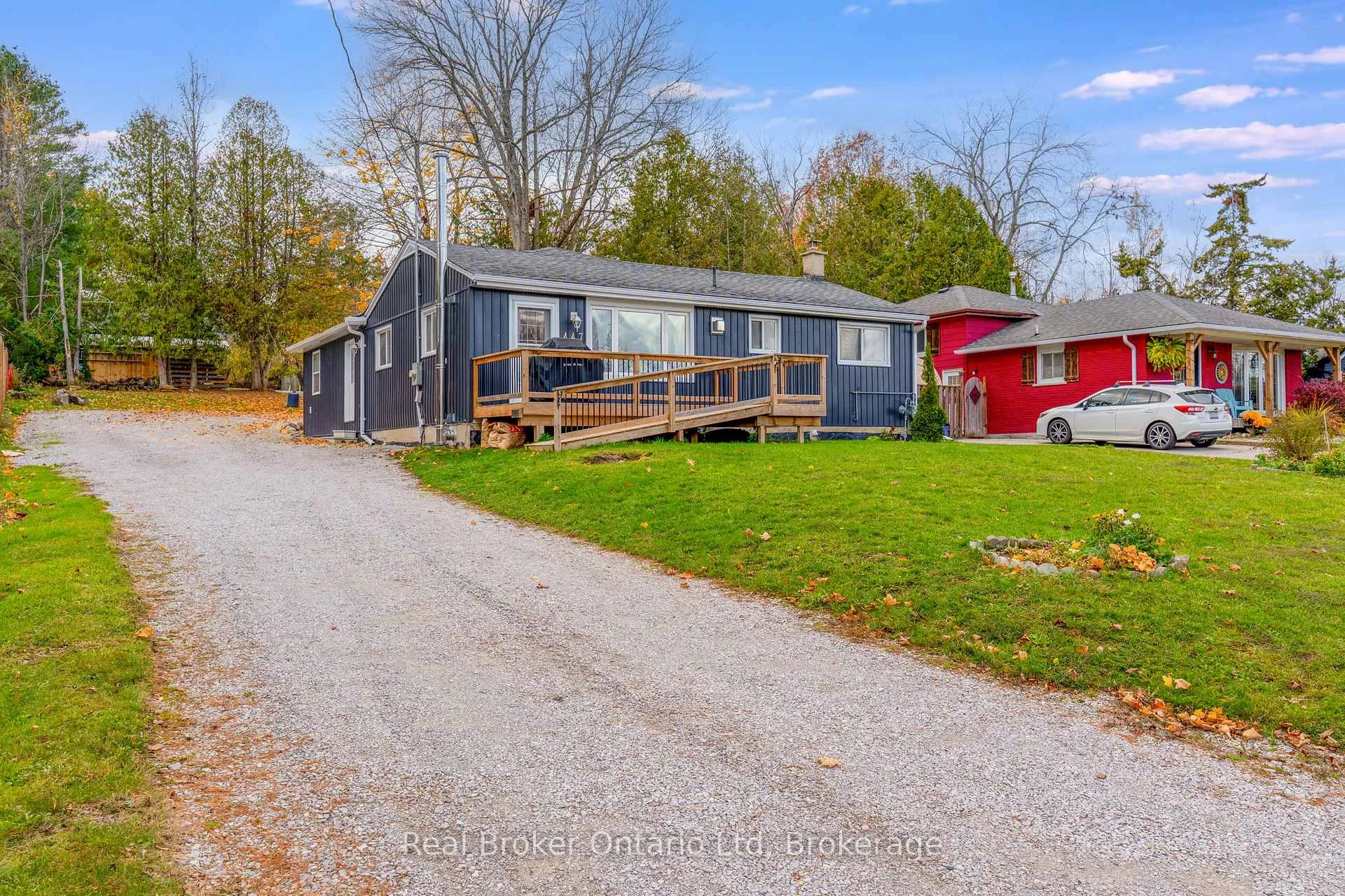 Photo 2 of 447 Sundial Drive, Orillia — HOMEH