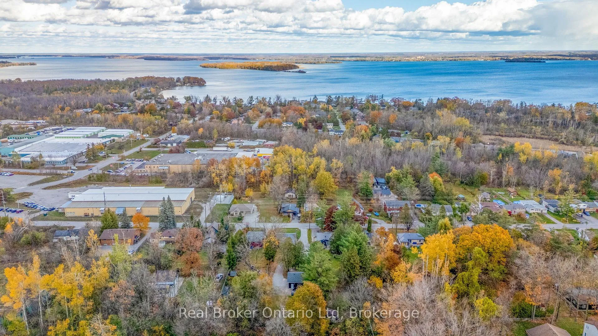 Photo 32 of 447 Sundial Drive, Orillia — HOMEH