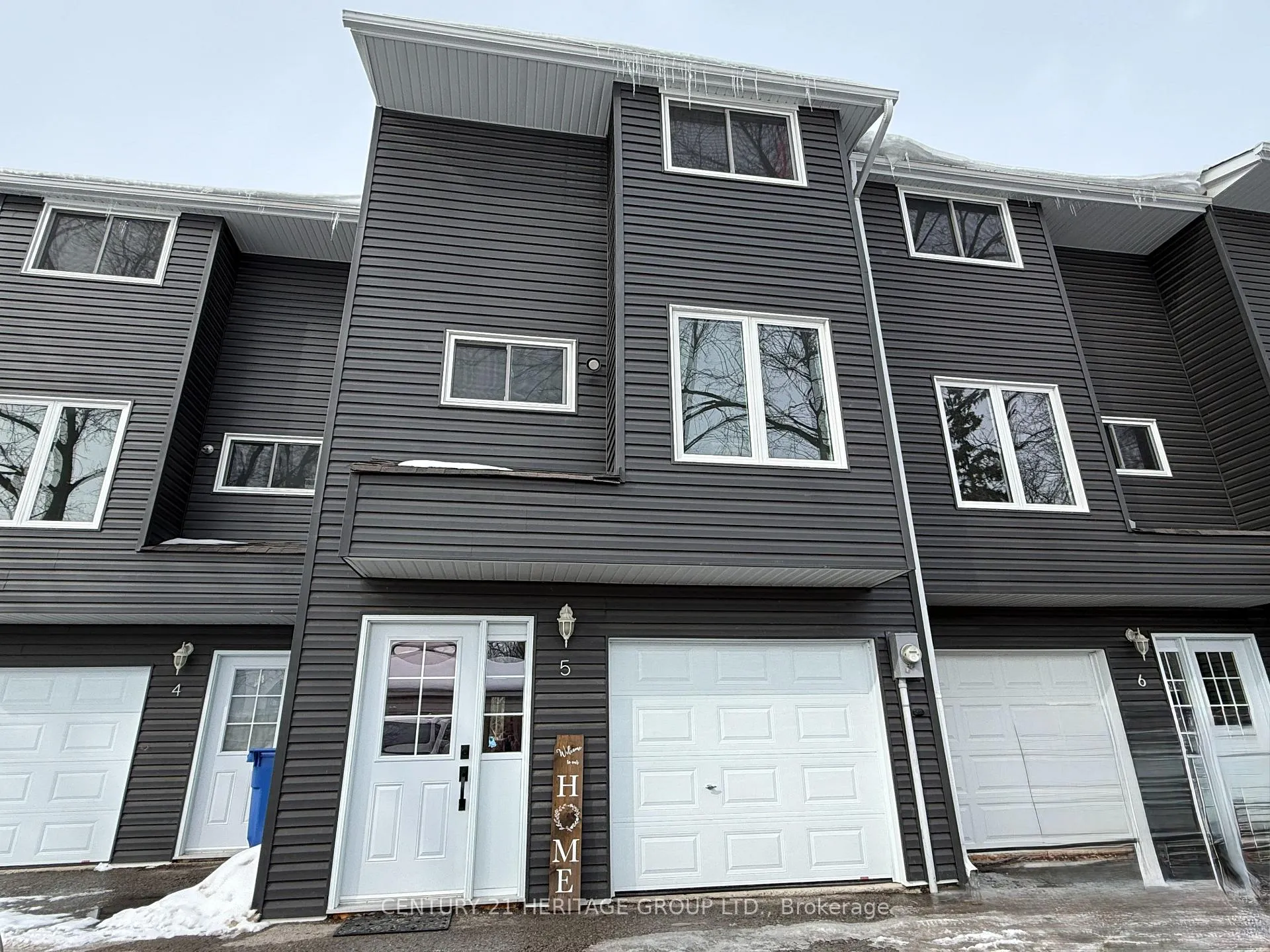 Photo 2 of Unit 5, 113 North Street, Georgina, Sutton & Jackson's Point — HOMEH