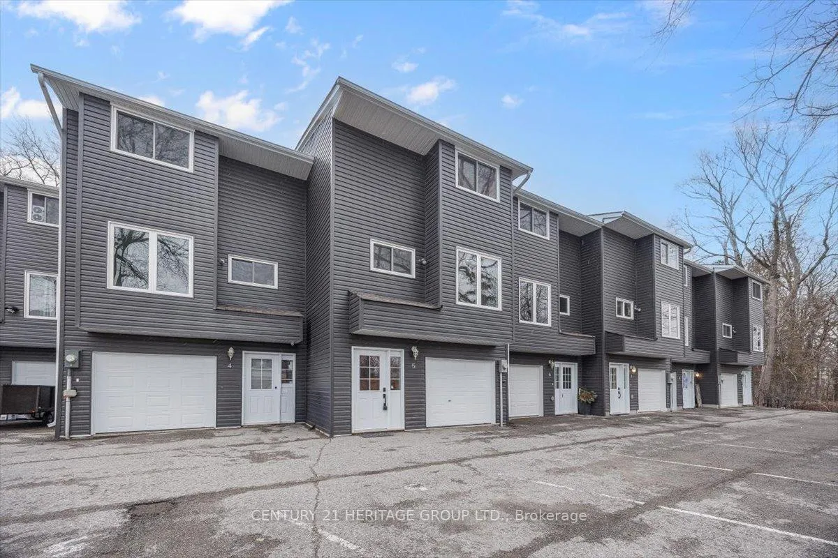 Photo 4 of Unit 5, 113 North Street, Georgina, Sutton & Jackson's Point — HOMEH