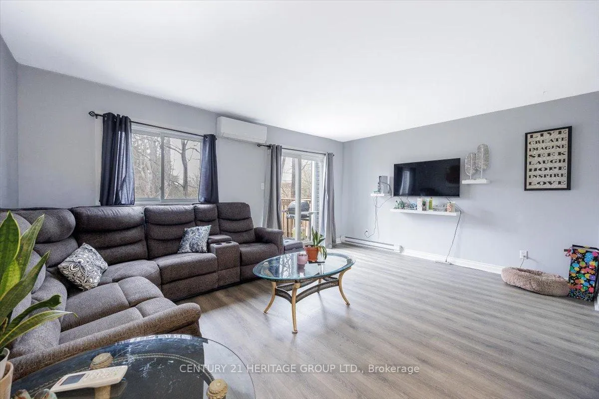 Photo 7 of Unit 5, 113 North Street, Georgina, Sutton & Jackson's Point — HOMEH