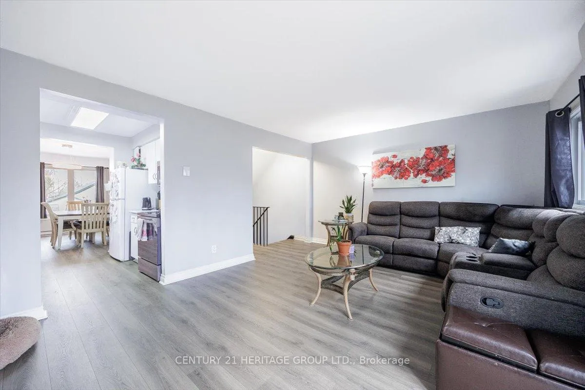 Photo 8 of Unit 5, 113 North Street, Georgina, Sutton & Jackson's Point — HOMEH