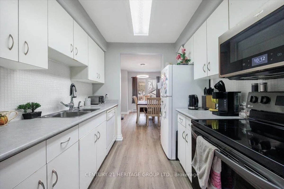 Photo 10 of Unit 5, 113 North Street, Georgina, Sutton & Jackson's Point — HOMEH