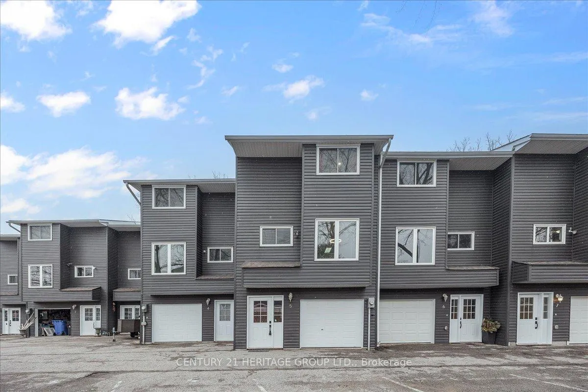 Photo 31 of Unit 5, 113 North Street, Georgina, Sutton & Jackson's Point — HOMEH