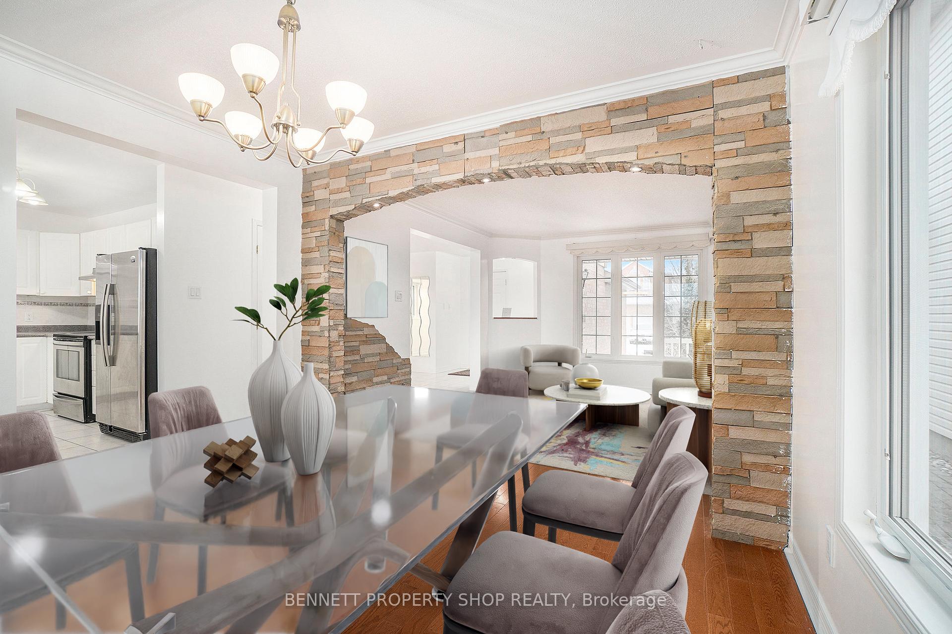 Photo 5 of 14 Craighall Circle, Ottawa, Hunt Club Park/Greenboro — HOMEH