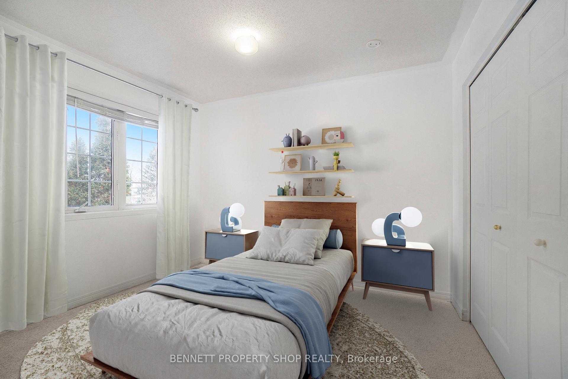 Photo 10 of 14 Craighall Circle, Ottawa, Hunt Club Park/Greenboro — HOMEH