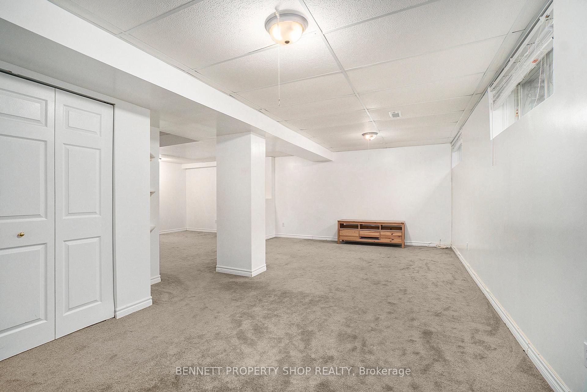 Photo 15 of 14 Craighall Circle, Ottawa, Hunt Club Park/Greenboro — HOMEH