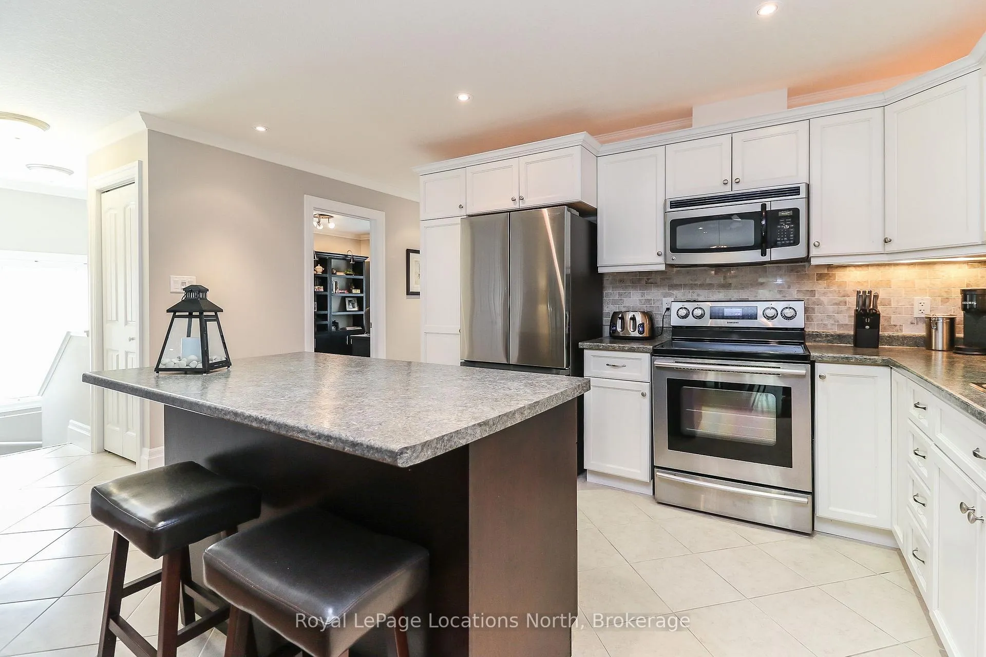 Photo 15 of 67 Greenway Drive, Wasaga Beach — HOMEH