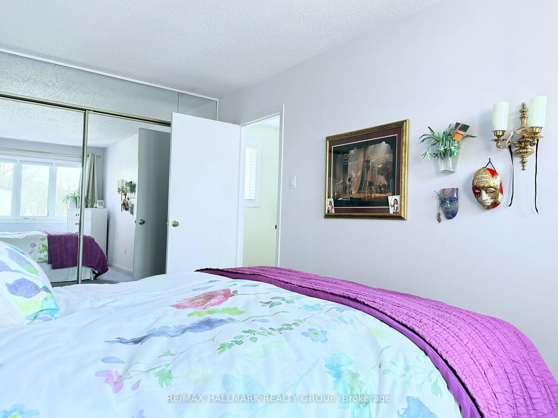 Photo 12 of Unit 8, 837 Eastvale Drive, Ottawa, Beaconwood — HOMEH