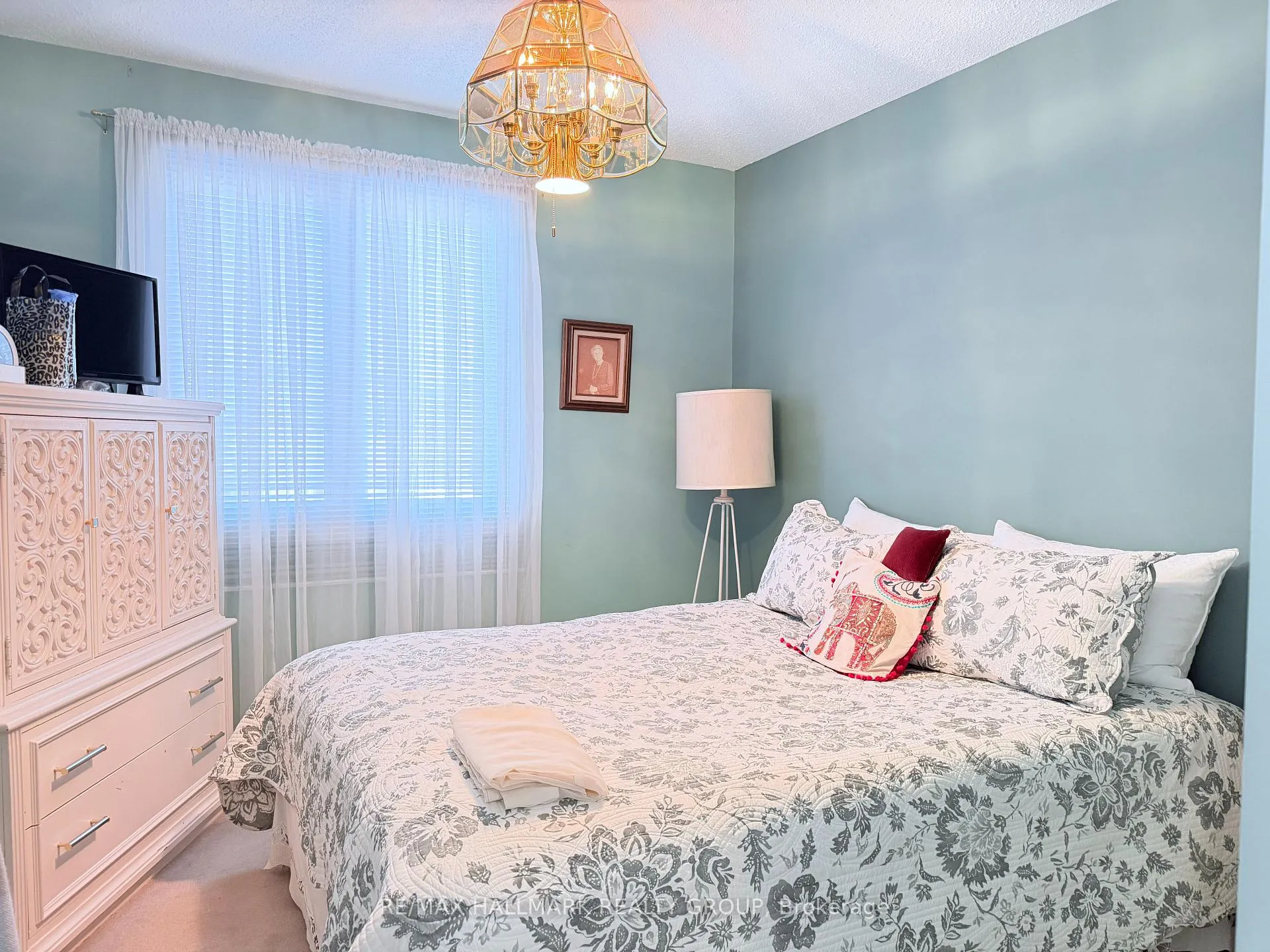 Photo 14 of Unit 8, 837 Eastvale Drive, Ottawa, Beaconwood — HOMEH