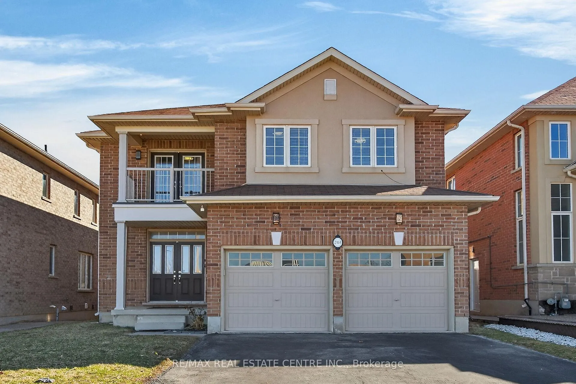 Photo 12 of 244 Raymond Road, Hamilton, Meadowlands — HOMEH