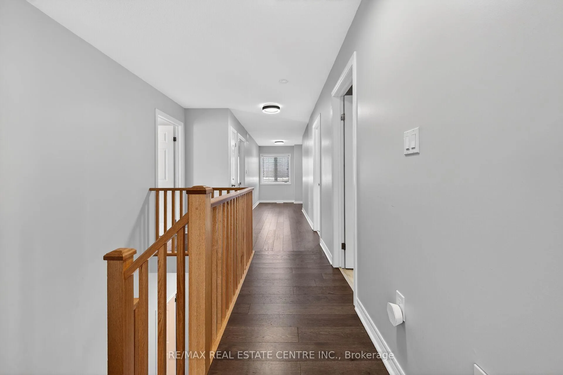 Photo 3 of 244 Raymond Road, Hamilton, Meadowlands — HOMEH