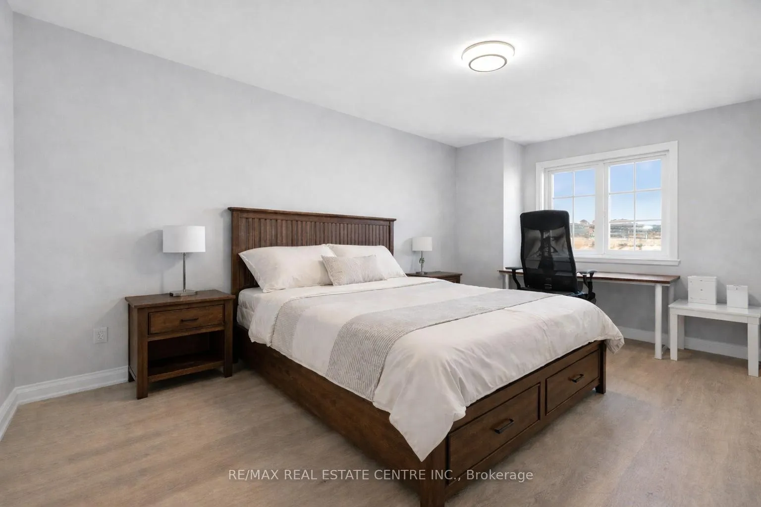 Photo 19 of 244 Raymond Road, Hamilton, Meadowlands — HOMEH
