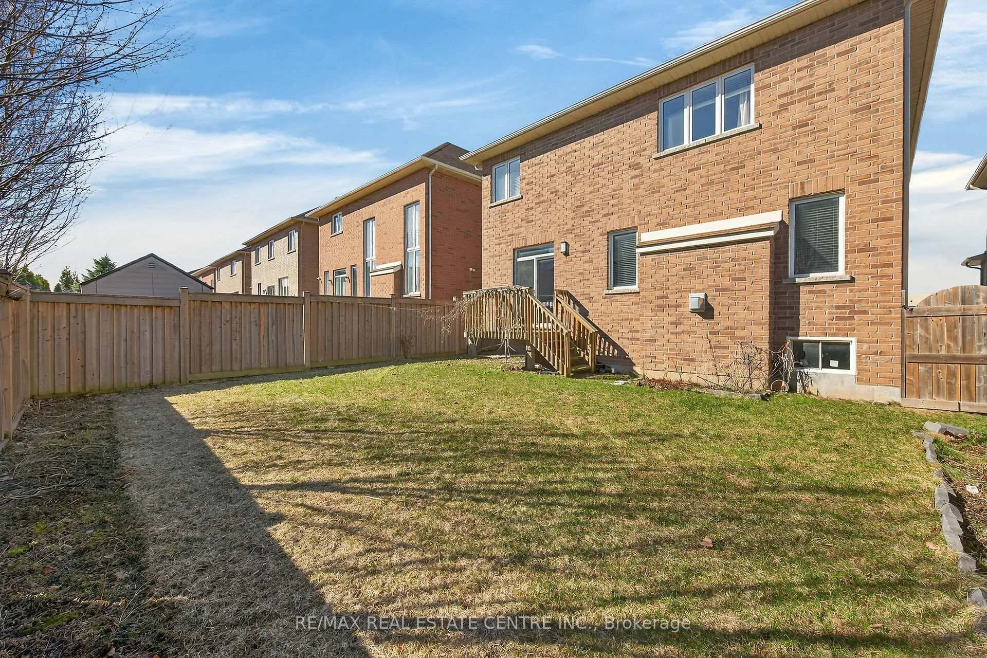 Photo 27 of 244 Raymond Road, Hamilton, Meadowlands — HOMEH