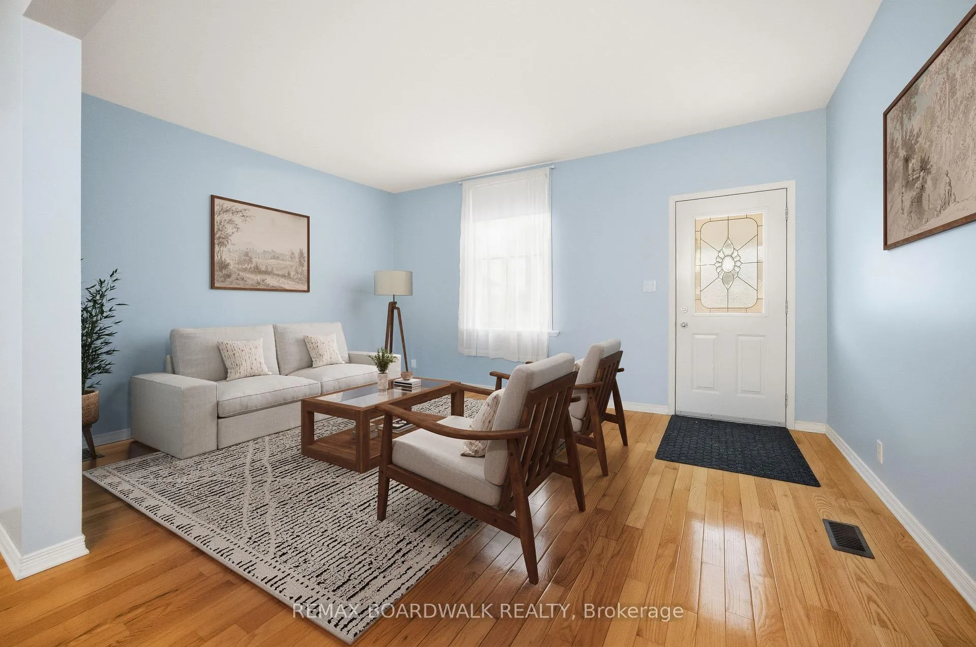 Photo 2 of 33-35 Victoria Street, Carleton Place — HOMEH