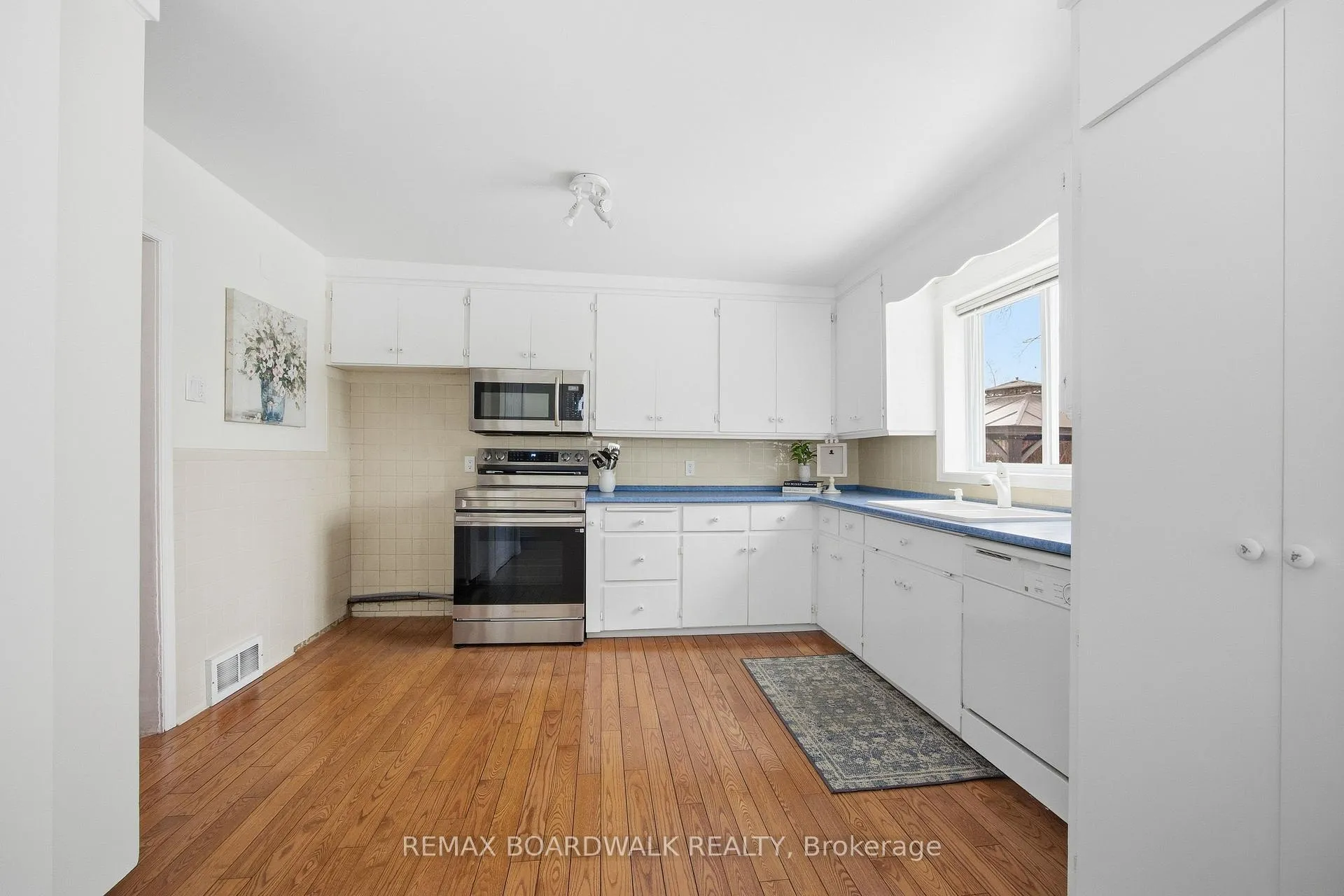Photo 18 of 33-35 Victoria Street, Carleton Place — HOMEH