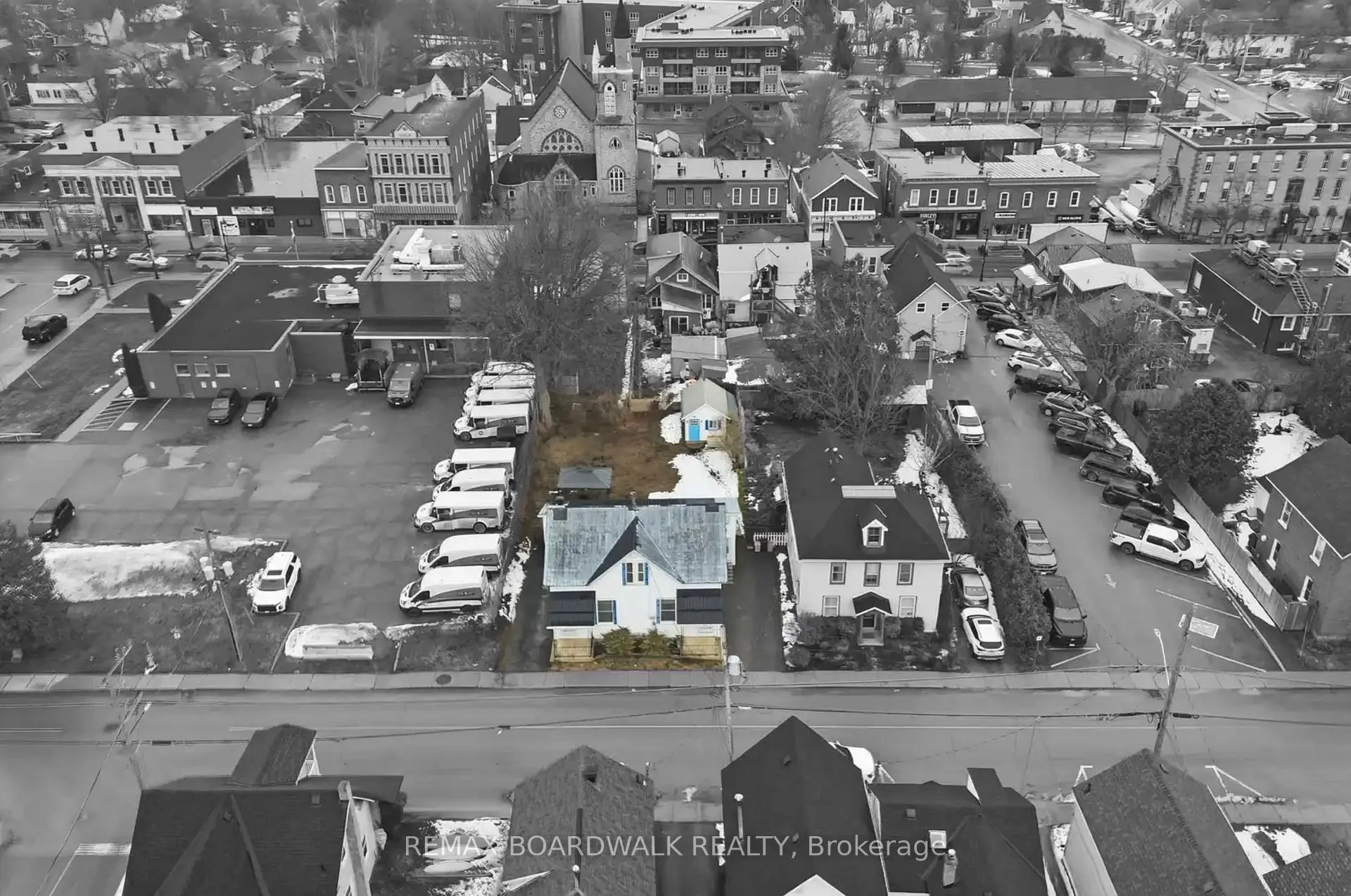 Photo 24 of 33-35 Victoria Street, Carleton Place — HOMEH