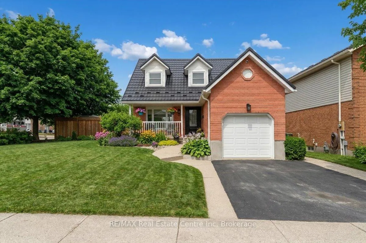 Photo 3 of 45 Darby Road, Guelph, Willow West/Sugarbush/West Acres — HOMEH
